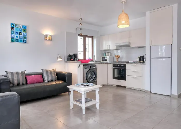 Las Brisas Complex, Villa 104